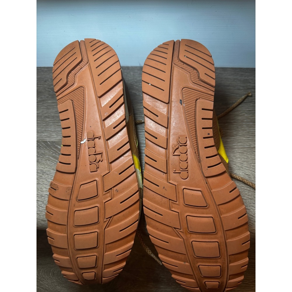 Shoes - Picture 4 of 12